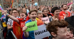 아일랜드, 동성결혼 합법화... 국민투표로는 전세계에서 처음